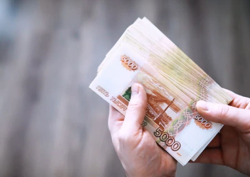 В Смоленской области работодателя заставили выплатить долги по зарплате