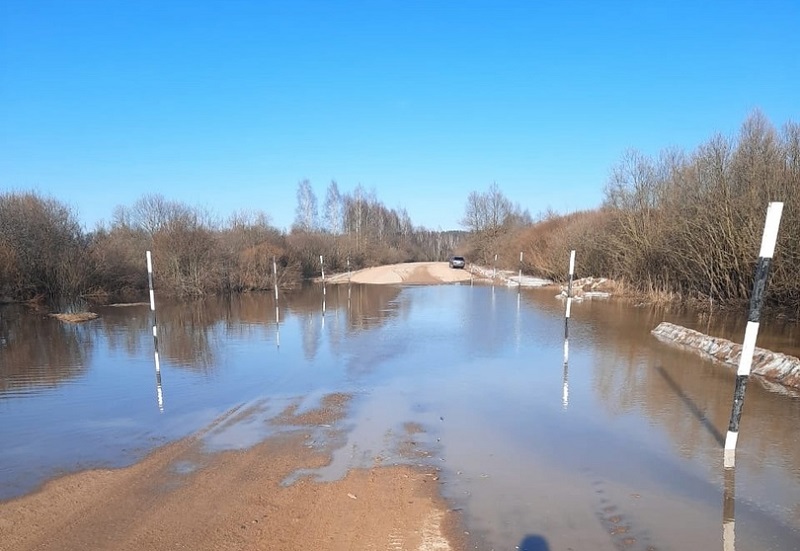В Дорогобужском районе из-за паводка закрывается участок дороги