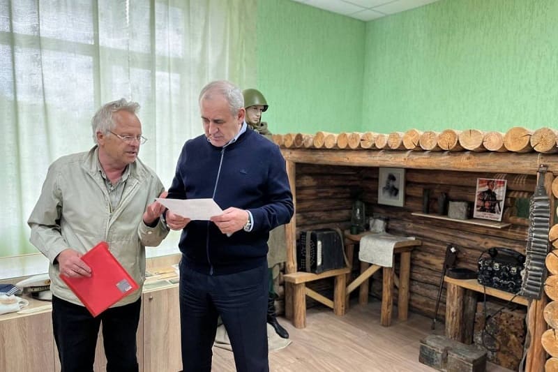 Член фракции «Единая Россия» поможет Духовщинскому музею с новыми экспозициями 