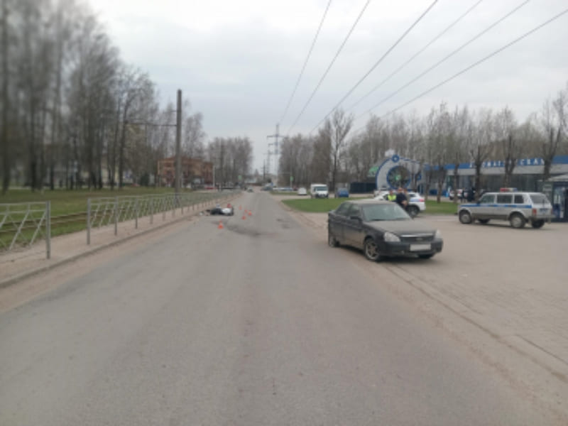 В Смоленске водитель легковушки сбил мотоциклиста