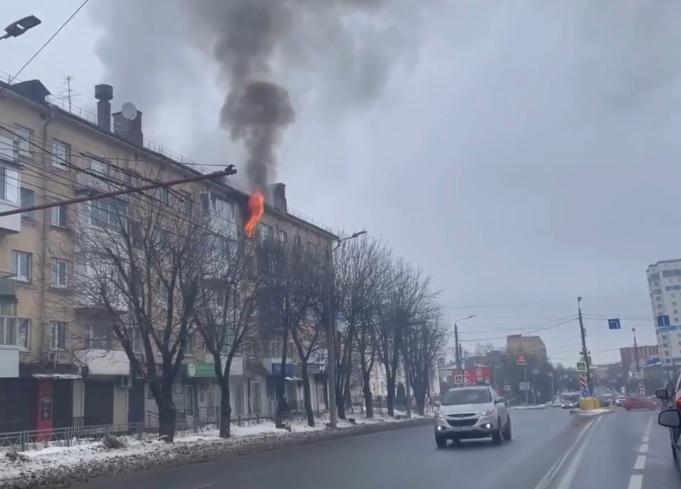 В соцсети появилось видео смертельного пожара в Смоленске