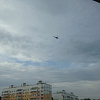 Видео: Над Смоленском кружит военный вертолет
