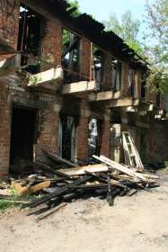 Почему горят сараи в центре Смоленска