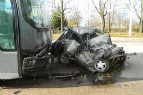 ДТП с пассажирским автобусом в Смоленске: один человек погиб