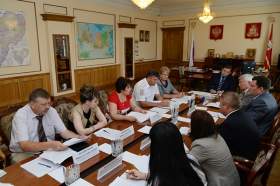 Власти Смоленской области обсудили проблемы детей-сирот