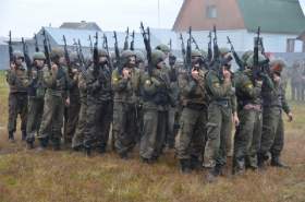 В Смоленской области 35 спецназовцев завоевали право носить краповые береты