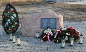Мемориал полякам-жертвам авиакатастрофы в Смоленске появится после завершения следствия