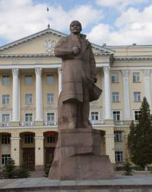 Пять самых интересных памятников Владимиру Ленину в Смоленской области