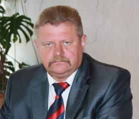 Глава администрации Холм-Жирковского района не хочет разговаривать о своей отставке