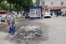 «Останки» ларьков в Смоленске убирать пока не собираются