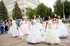 В Смоленске «сбежали» 20 невест