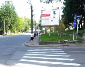 Смоляне-активисты предложили свое видение того, как сделать движение по улице Тенишевой удобным