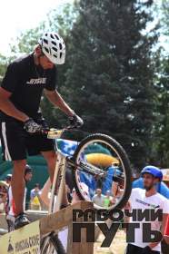 В Смоленске проходит чемпионат России по велотриалу