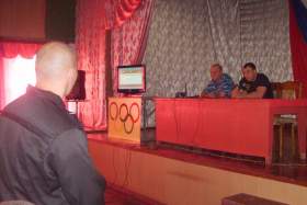 Колонию в Смоленской области посетил олимпийский чемпион Алексей Воевода