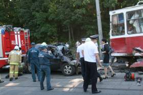 В Смоленске в ДТП с участием трамвая погиб человек