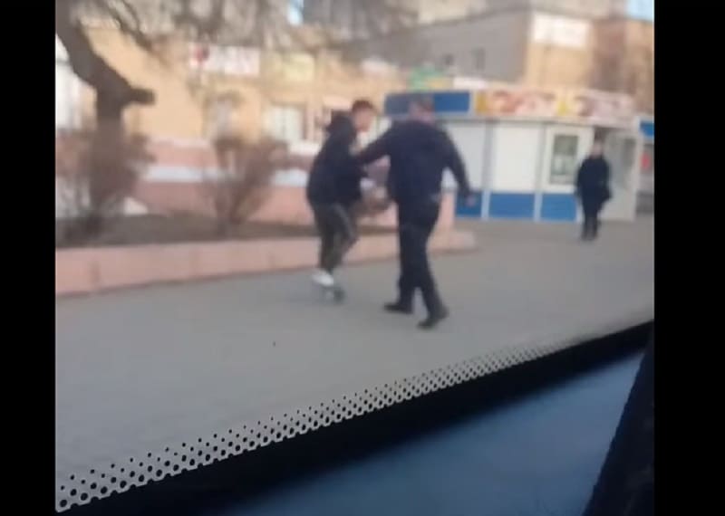 Соцсети: в Смоленской области водитель автобуса подрался с пассажиром