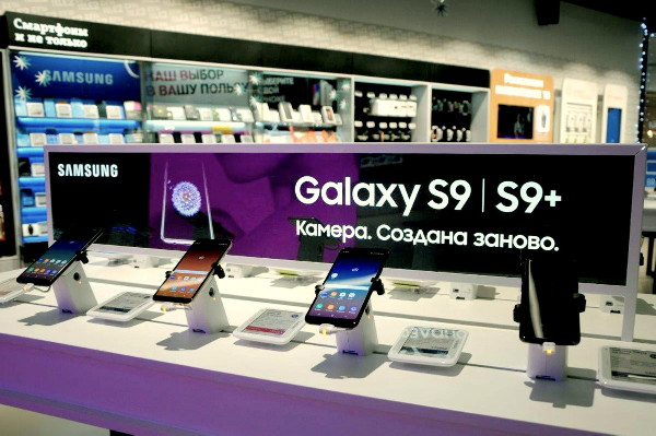 Tele2 дарит терабайт трафика покупателям 4G-смартфонов Samsung 