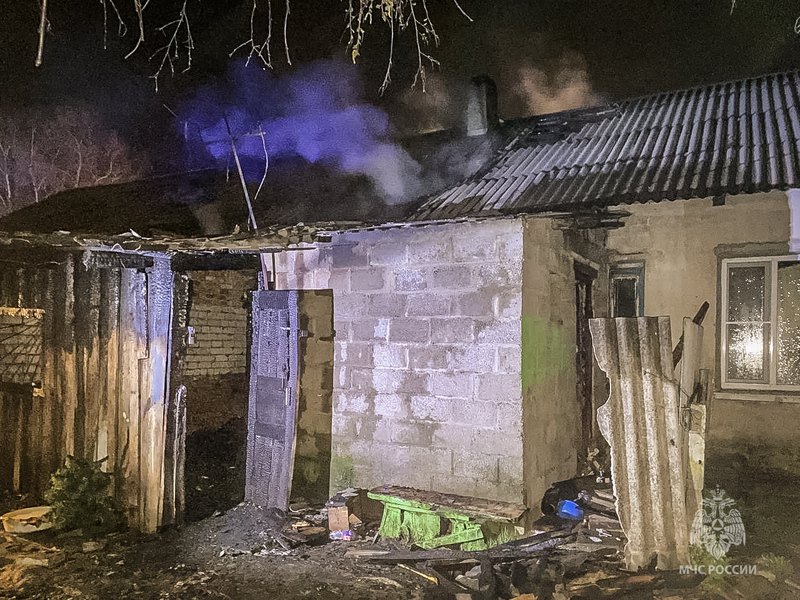 Более 20 смоленских пожарных выезжали на тушение квартиры в Миловидово