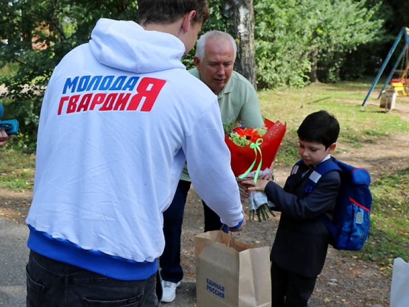 В Смоленской области продолжается акция «Собери ребёнка в школу»