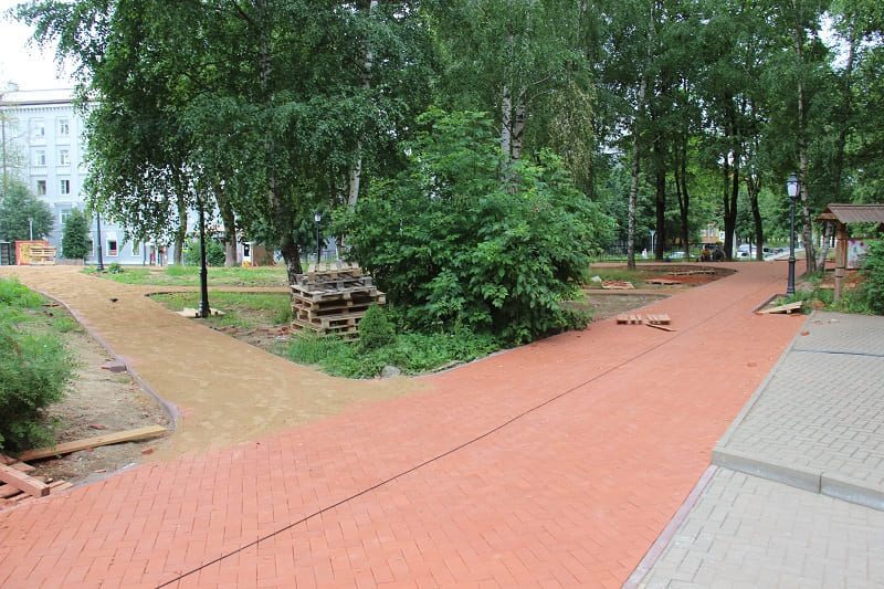 В Смоленской области благоустроили 96 общественных и дворовых территорий