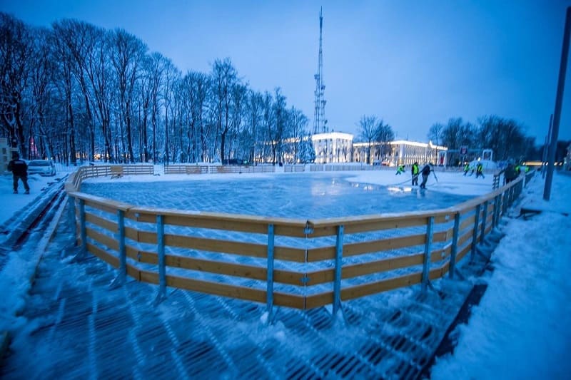 Каток на площади Ленина в Смоленске откроется 17 декабря