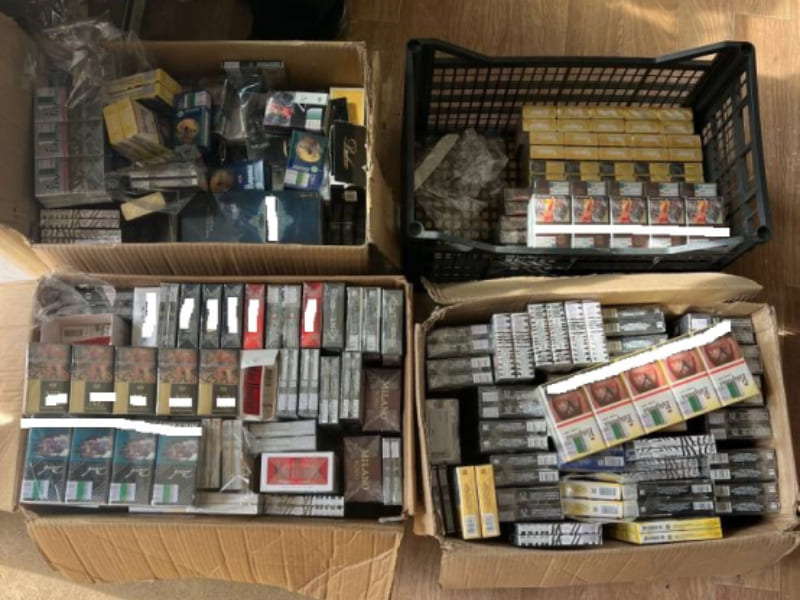 В смоленском райцентре изъяли более 1000 пачек незаконных сигарет