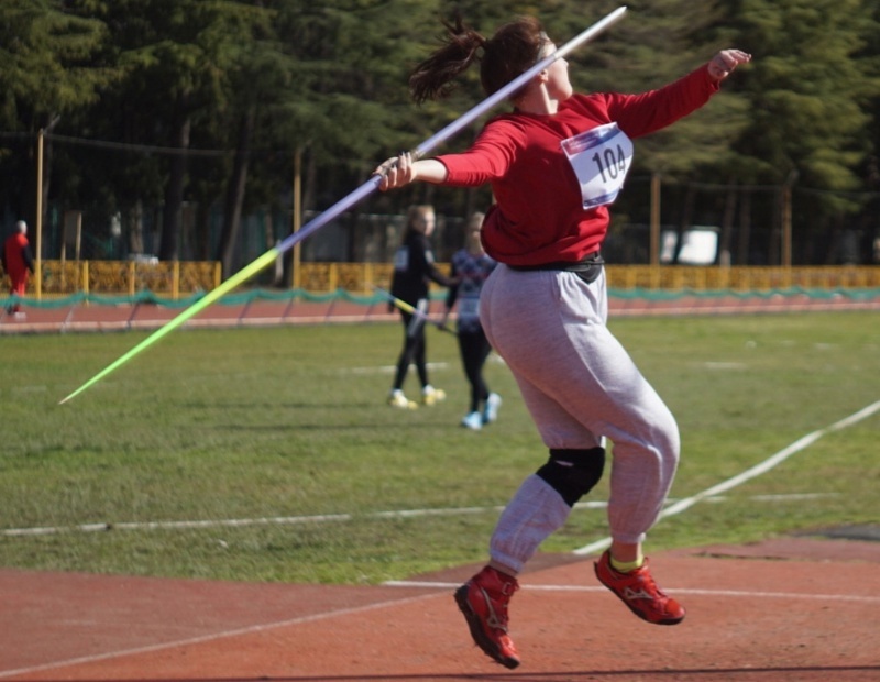 Смоленская спортсменка завоевала награду на Всероссийских соревнованиях по легкоатлетическим метаниям