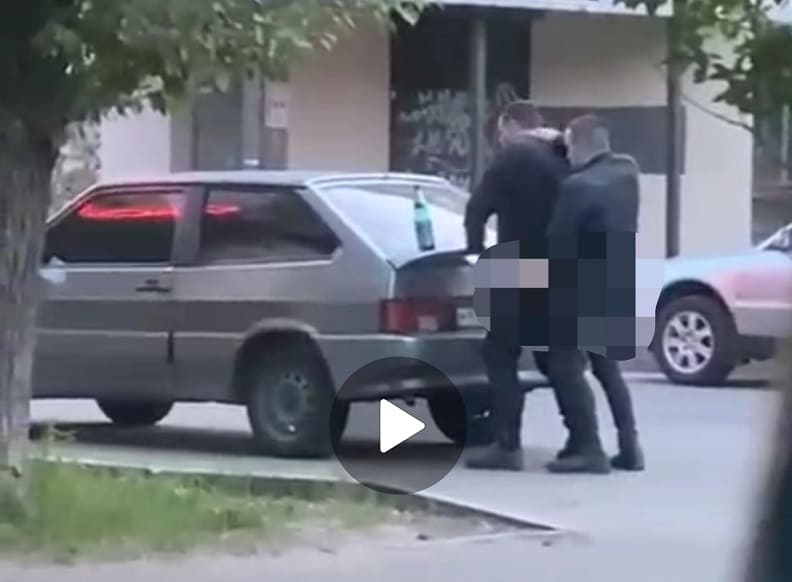 Извращенцы объяснились в полиции за секс в центре Смоленска
