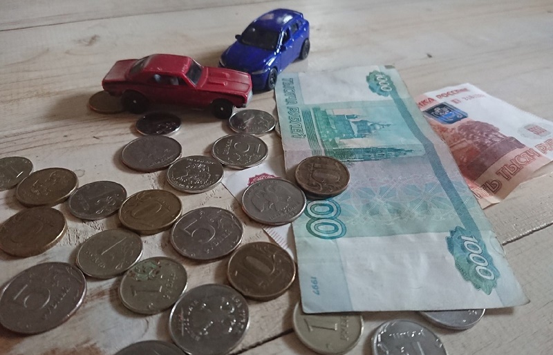 Смолянин «забил» на выплату алиментов и лишился имущества на 600 тысяч рублей