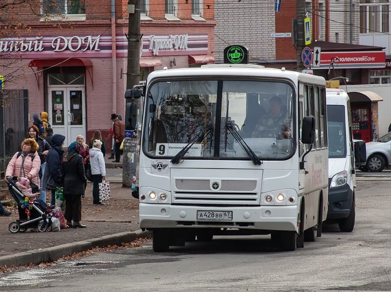 Мэр Смоленска поручил взять на контроль три автобусных маршрута