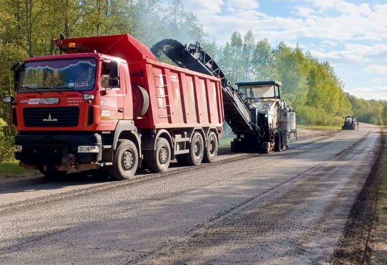В Смоленской области ремонтируют региональные дороги