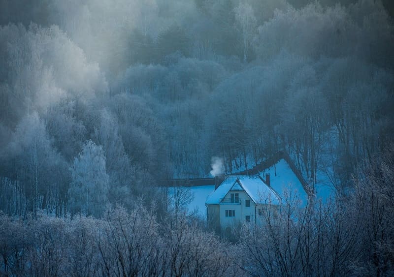 Атмосферный снегопад. Кострома морозный ноябрь. Смоленская область Мороза. Ночью Мороз воду. Возможна метель
