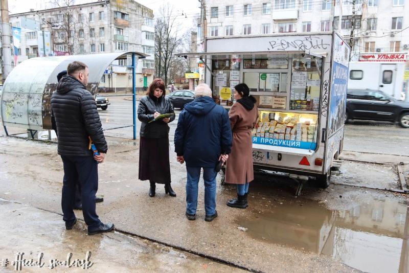 В Смоленске продолжаются рейды по выявлению незаконных ларьков