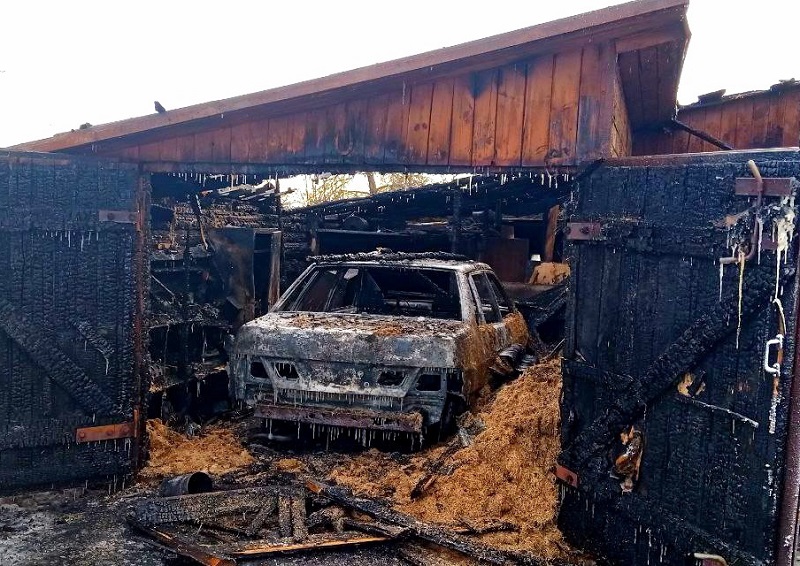 В Смоленской области пожарные спасли от огня жилой дом