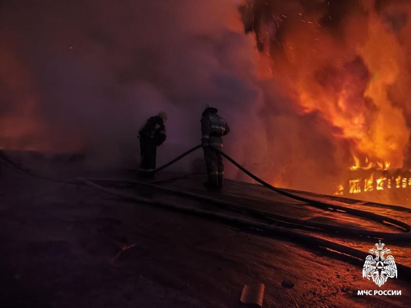 В Смоленске полностью ликвидировали пожар на кирпичном заводе