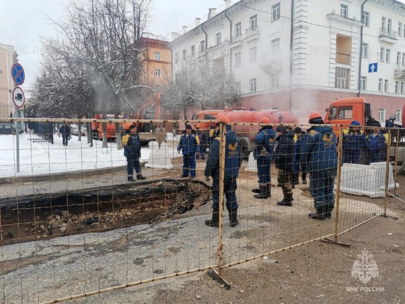 Как продвигаются работы по устранению масштабной коммунальной аварии в Смоленске