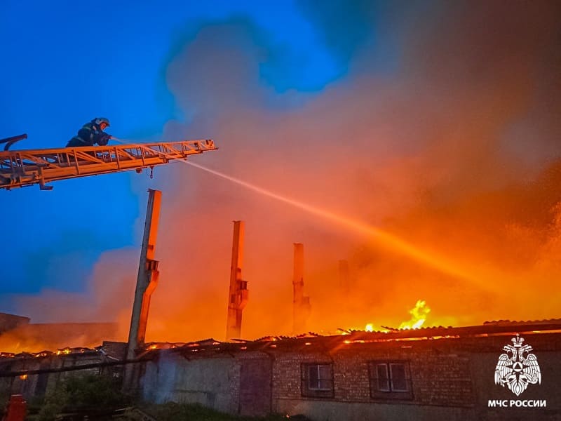 Прокуратура проверит обстоятельства пожара на кирпичном заводе Смоленске