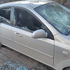 В смоленской деревне разбили стекла в здании администрации и разгромили машины чиновников