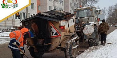 В Смоленске продолжаются работы по аварийному ремонту улиц