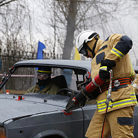 Cоревнования по проведению аварийно-спасательных работ при ликвидации последствий дорожно-транспортных происшествий проходят в Смоленске