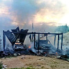 В Смоленской области огонь уничтожил гараж с двумя авто