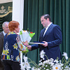 Кому в Смоленске вручили Почетный знак "Материнская слава"