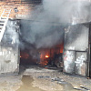 «Сгорело пять автобусов». Подробности вчерашнего пожара в гараже в Смоленской области