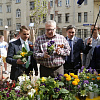 В Москве Владимир Жириновский посадил смоленские сирень и виноград