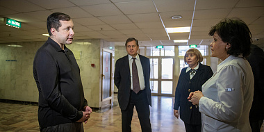 Алексей Островский посетил в Москве два двух ведущих медцентра страны